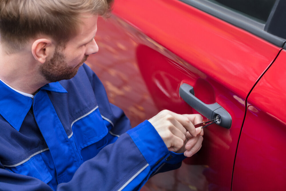 Emergency Auto Locksmith Service Image